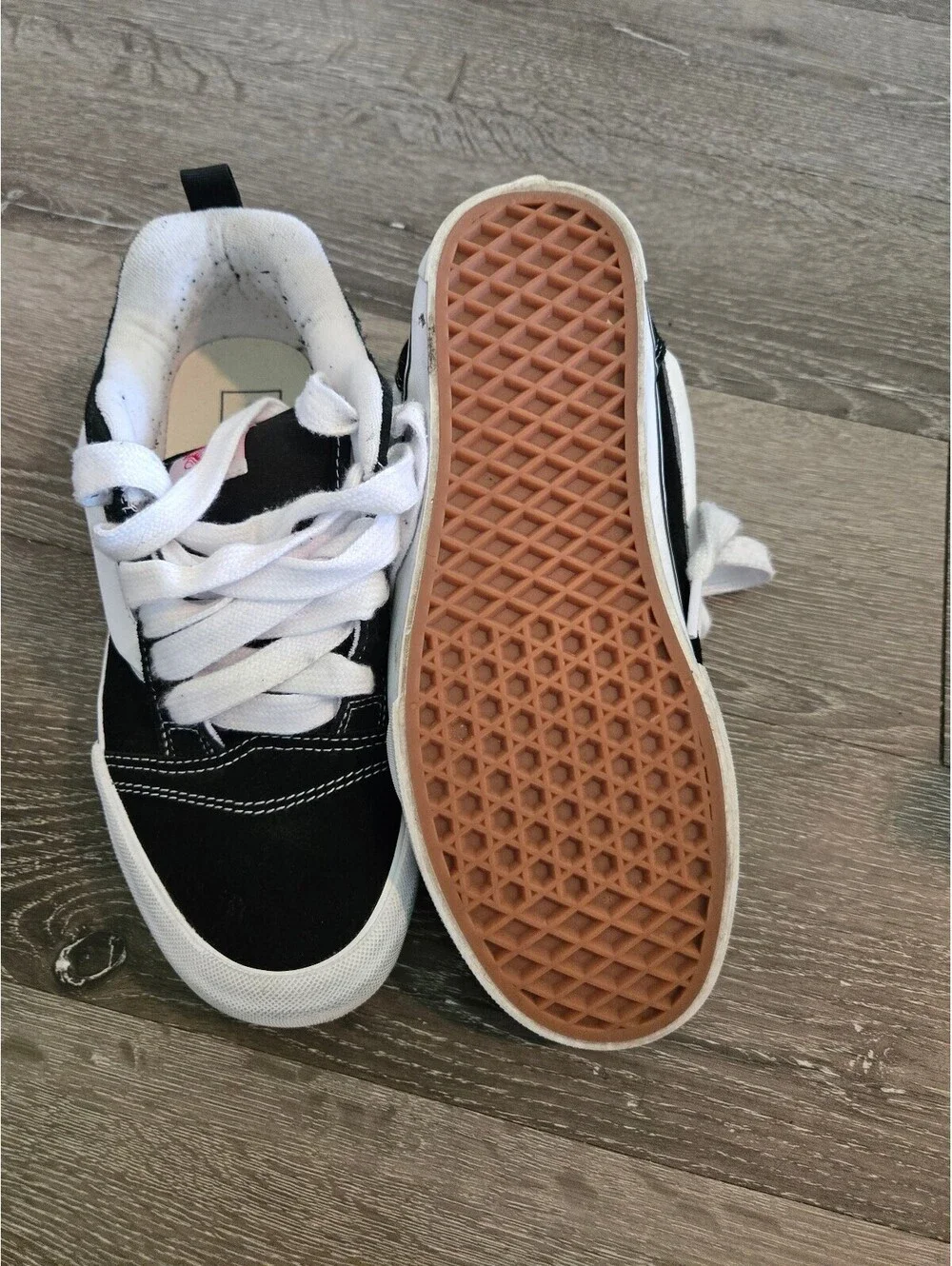 Vans Knu Skool Black White Suede Men's 8 Women's 9.5 Skate Shoes